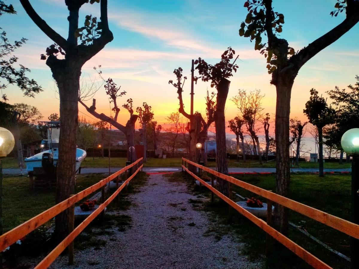 Camping Torre Mucchia Ortona Exteriér fotografie