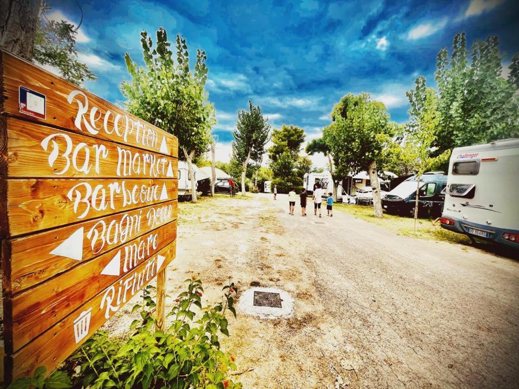 Camping Torre Mucchia Ortona Exteriér fotografie
