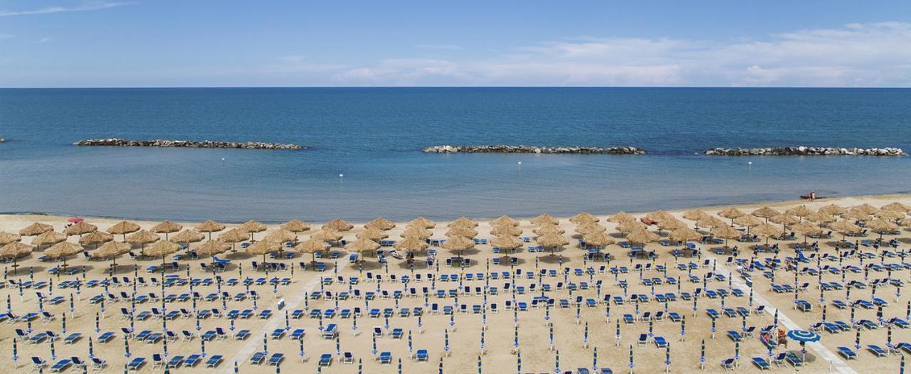 Camping Torre Mucchia Ortona Exteriér fotografie